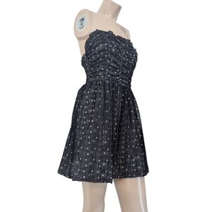 Chic Strapless Black and White Dress